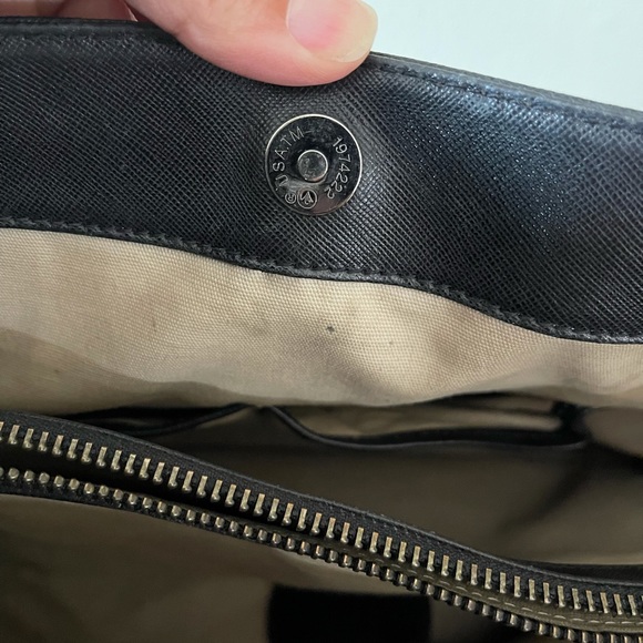 SOLD. Tory Burch Robinson Tote Bag. Large. GUC - Picture 11 of 14